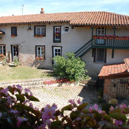 Chez Jacotte Et Elia Bed & Breakfast Saint-Galmier Eksteriør bilde