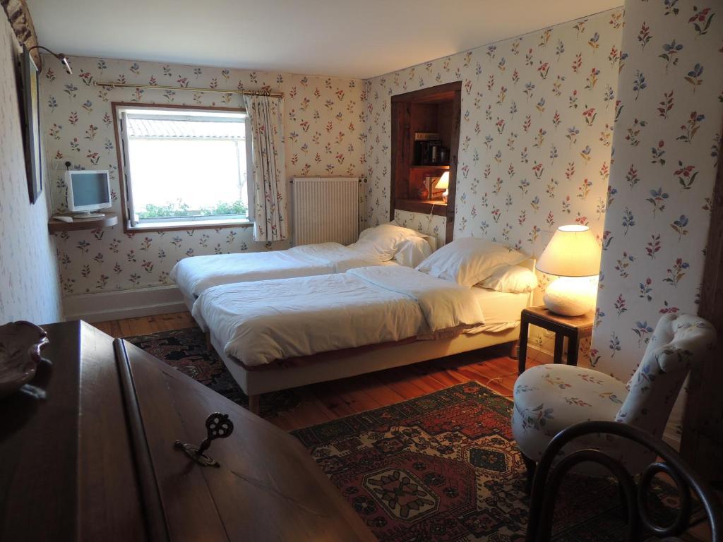 Chez Jacotte Et Elia Bed & Breakfast Saint-Galmier Eksteriør bilde
