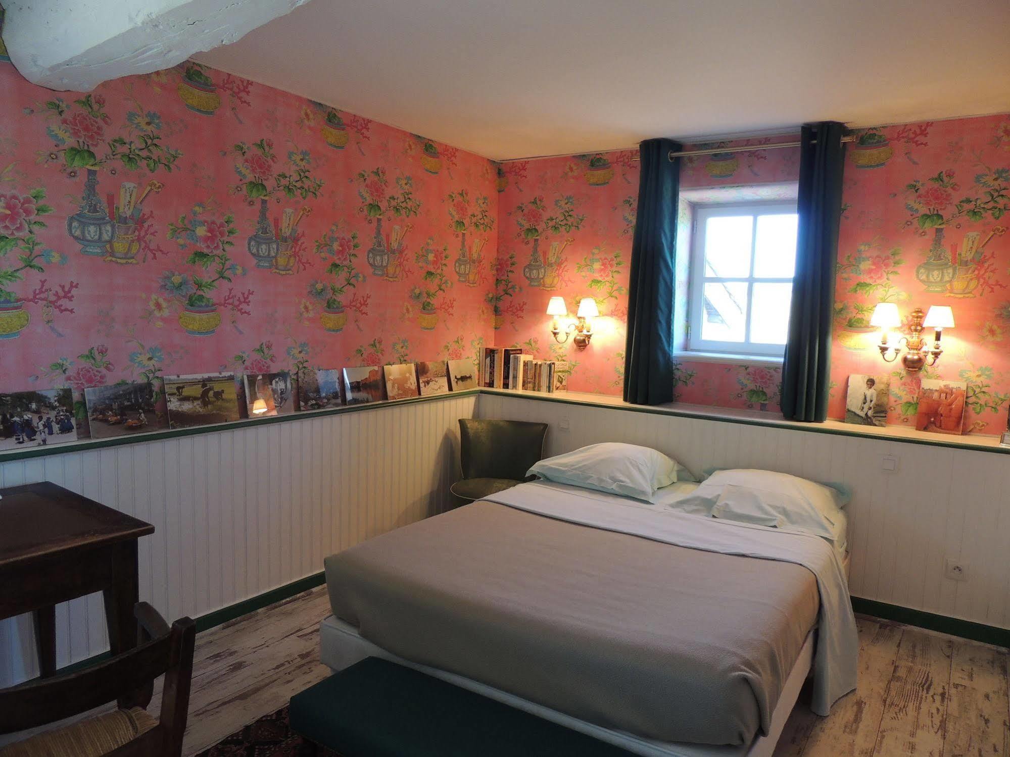 Chez Jacotte Et Elia Bed & Breakfast Saint-Galmier Eksteriør bilde
