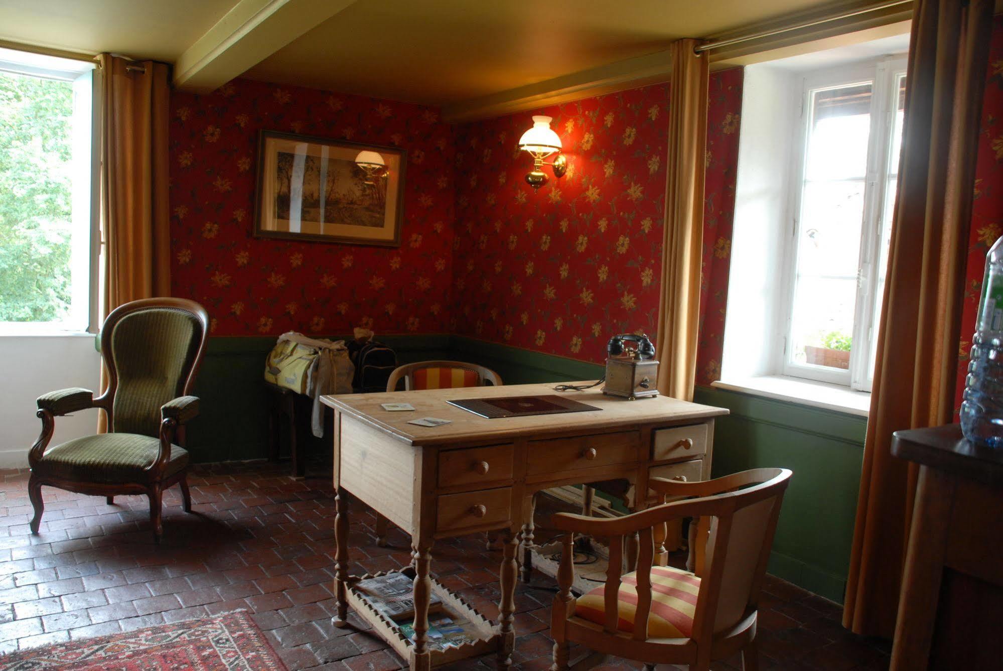 Chez Jacotte Et Elia Bed & Breakfast Saint-Galmier Eksteriør bilde