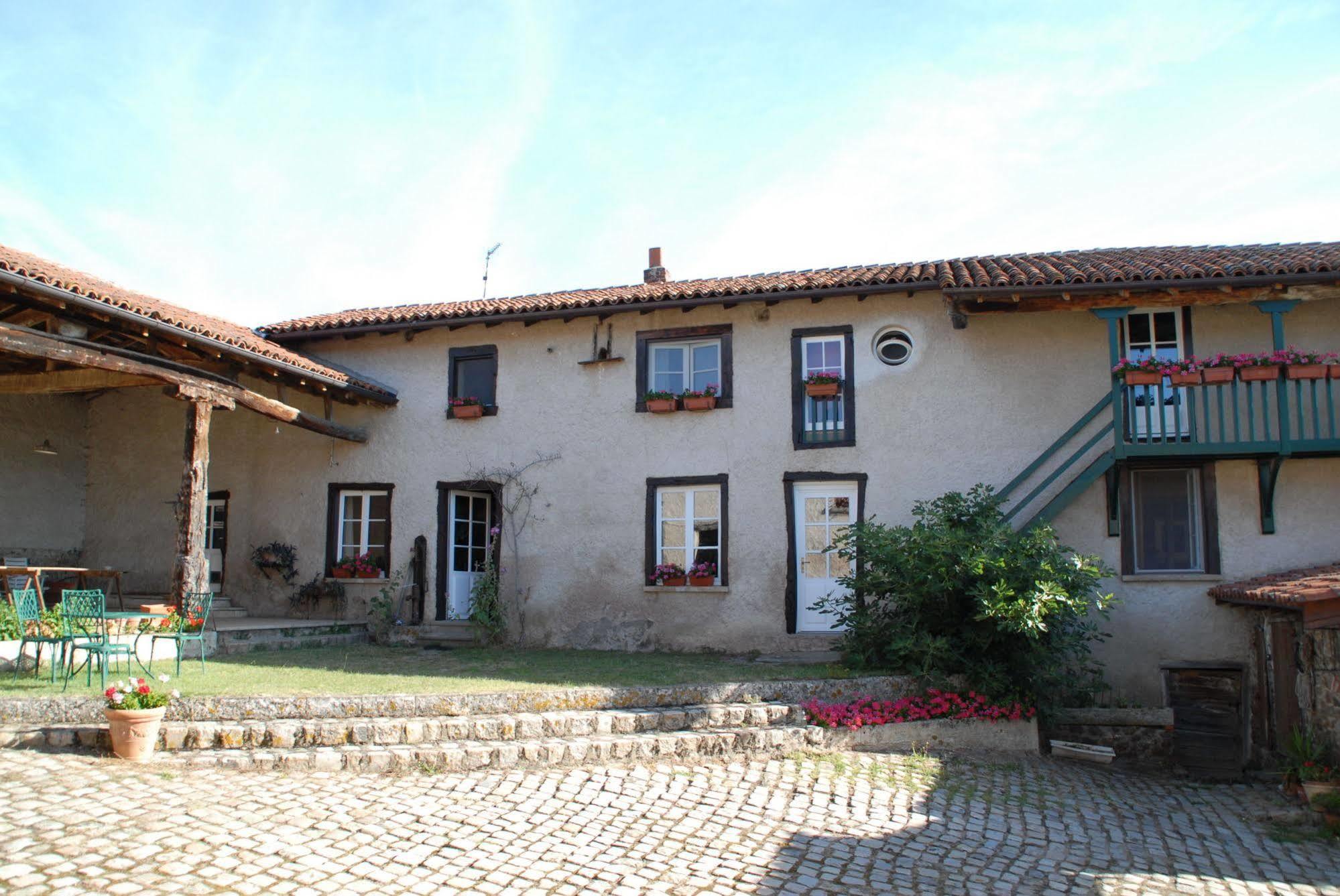 Chez Jacotte Et Elia Bed & Breakfast Saint-Galmier Eksteriør bilde